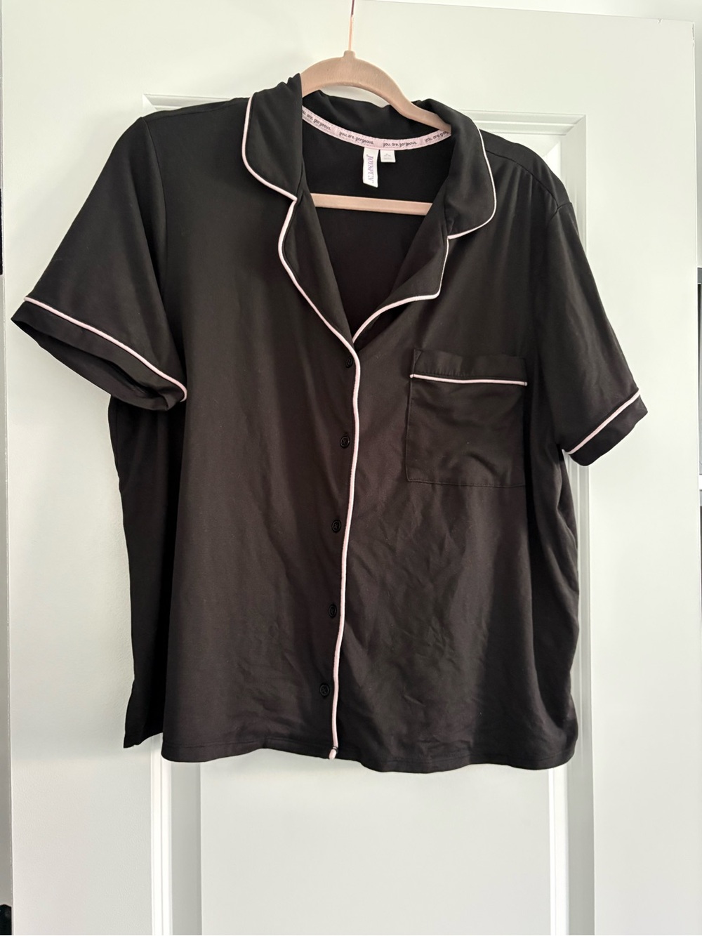 Black Short-Sleeve Pajama Top with Pink Piping